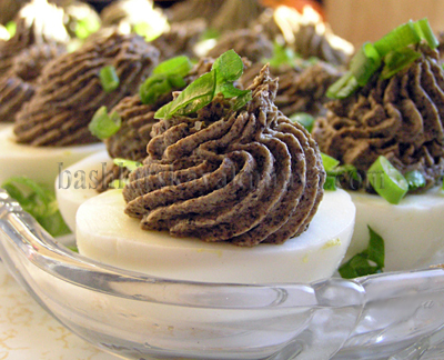 Рецепт блюда башкирской национальной кухни - яйцо, фаршированное грибами